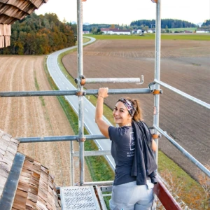 Maren Kogge – Hoch hinaus als Kirchenmalermeisterin Maren Kogge – Hoch hinaus als Kirchenmalermeisterin